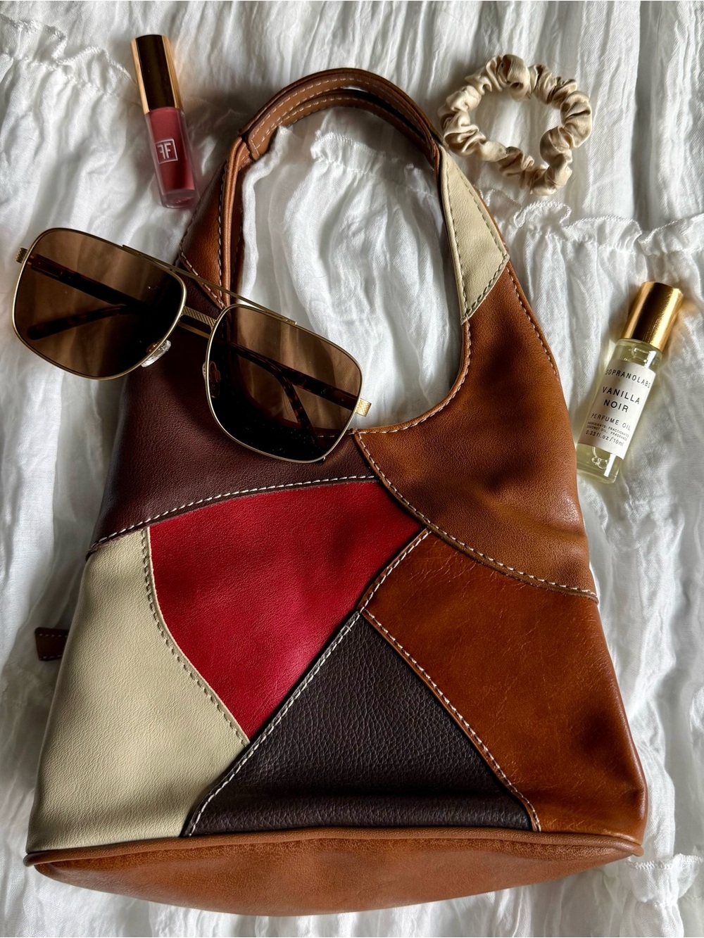 Vintage Y2K Nine West Patchwork Hobo Handbag Bag in Brown, Red & Cream